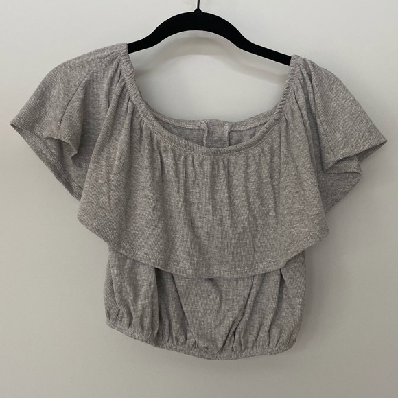 Gray Crop-Top with Buttons, Ruffle Top, & Elastic - Picture 4 of 7